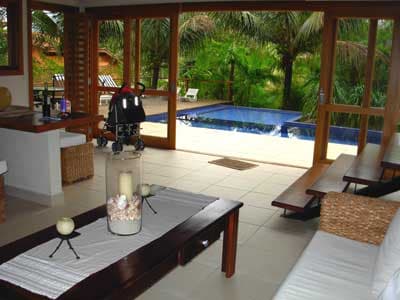 SOBRADO a 600m da praia, PISCINA, CHURRASQ, AMPLO LIVING, 6 DORMS, DUAS  MORADAS