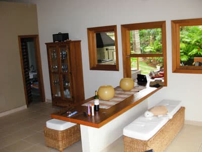 SOBRADO a 600m da praia, PISCINA, CHURRASQ, AMPLO LIVING, 6 DORMS, DUAS  MORADAS