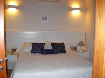SOBRADO a 600m da praia, PISCINA, CHURRASQ, AMPLO LIVING, 6 DORMS, DUAS  MORADAS