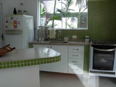 MODERNA, ALTO PADRÃO 600m DA PRAIA, 4 SUITES, PISCINA, OFURÔ, CHURRAQ ELETRICA, JDM
