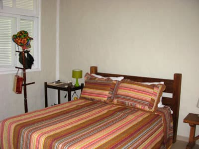 CHARMOSA  VARANDA EM L, 4 DORMS (2 STS), AR COND, PISCINA, CHURRASQ 450m DA PRAIA, HABITE-SE,
