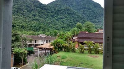 SOBRADO A 550M DA PRAIA c/MEZANINO, 3 DORMS (2 STES), SALÃO DE CHURRASCO