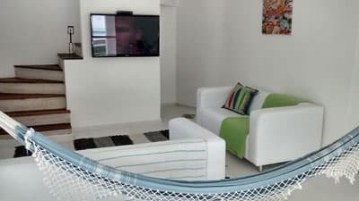 SOBRADO A 550M DA PRAIA c/MEZANINO, 3 DORMS (2 STES), SALÃO DE CHURRASCO