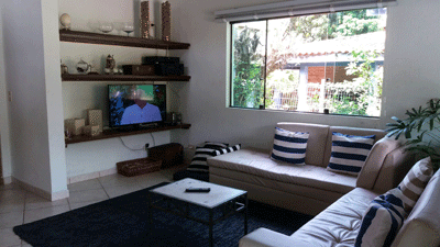 LINDA c/PISCINA, Ar cond. 4 STS CHURR, Forno de Pizza, 10 pess.- ALUGA ANUAL R$8800/MES