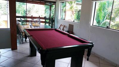 LINDA c/PISCINA, Ar cond. 4 STS CHURR, Forno de Pizza, 10 pess.- ALUGA ANUAL R$8800/MES