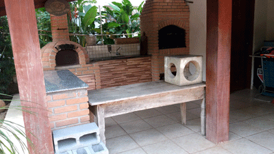 LINDA c/PISCINA, Ar cond. 4 STS CHURR, Forno de Pizza, 10 pess.- ALUGA ANUAL R$8800/MES