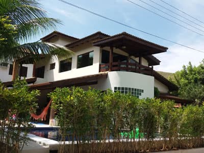 LINDA c/PISCINA, Ar cond. 4 STS CHURR, Forno de Pizza, 10 pess.- ALUGA ANUAL R$8800/MES