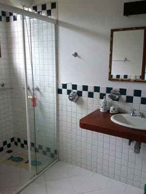 SOBRADO CHARMOSO PISCINA  VARANDA GOURMET C/ CHURRAS WiFi  - CORPUS CHRISTI  e  JULHO 2024 R$2.750 dia
