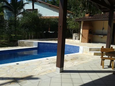 CASA c/PISCINA, CHURRASQ., 5 DORMS c/AR COND. - ATÉ 14 PESSOASFERIADOS - 1º DE MAIO 3 DIAS