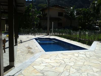 CASA c/PISCINA, CHURRASQ., 5 DORMS c/AR COND. - ATÉ 14 PESSOASFERIADOS - 1º DE MAIO 3 DIAS