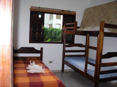 CASA c/PISCINA, CHURRASQ., 5 DORMS c/AR COND. - ATÉ 14 PESSOASFERIADOS - 1º DE MAIO 3 DIAS