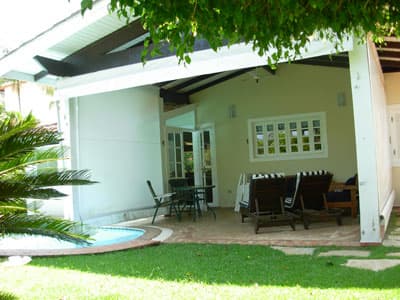 TÉRREA c/ PISCINA, CHURRAS, 4 DORMS (1 STE) + 2WCs -TV INTERNET - DIVERSOS PACOTES - FERIADOS 3 DIAS
