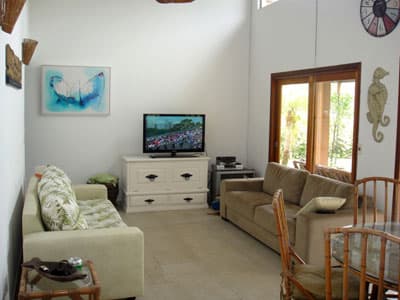 LINDA C/ 4 DORMS (3 STS), AR CONDICIONADO, PISCINA E CHURRASQ., 3 SALAS, 700M DA PRAIA - 5 a 10 de JANEIRO/2026