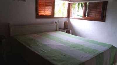 5 STS,  15 PESSOAS, PISCINA, CHURRASQ. E FORNO A LENHA, MEZANINO, 700M DA PRAIA. FERIADO 1 MAIO 3D R$8000