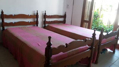 5 STS,  15 PESSOAS, PISCINA, CHURRASQ. E FORNO A LENHA, MEZANINO, 700M DA PRAIA. FERIADO 1 MAIO 3D R$8000