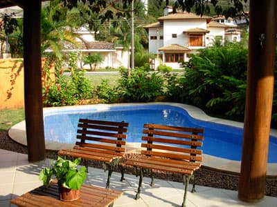 5 STS,  15 PESSOAS, PISCINA, CHURRASQ. E FORNO A LENHA, MEZANINO, 700M DA PRAIA. FERIADO 1 MAIO 3D R$8000