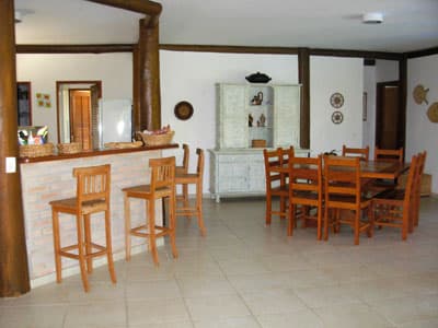 5 STS,  15 PESSOAS, PISCINA, CHURRASQ. E FORNO A LENHA, MEZANINO, 700M DA PRAIA. FERIADO 1 MAIO 3D R$8000