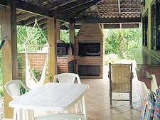 SOBRADO 3 SUITES  MEZANINO 10 PESSOAS, PISCINA, VARANDA GOURMET, a 400m da praia, FDS, REVEILLON 2025 7 D