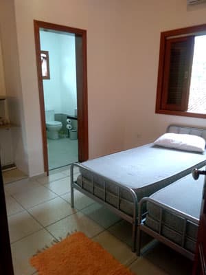 LINDA c/PISCINA, CHURRASQ. F.PIZZA, 3 STS c/AR CONDIC. - FAMILIA ATÉ 08 pess. + 2 crianças - REVEILLON 2026 - 10 DIAS