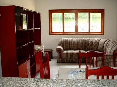 TÉRREA 3 DORMS (STE) PISCINA, CHURRASQ., 8 pess; JAN 660/d;  Aluga ANUAL R$7.350/mês, inclui Cond/IPTU;