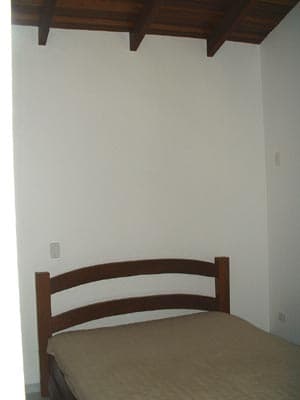 TÉRREA 3 DORMS (STE) PISCINA, CHURRASQ., 8 pess; JAN 660/d;  Aluga ANUAL R$7.350/mês, inclui Cond/IPTU;