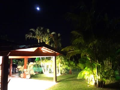 CHARMOSA  TÉRREA, a 500M DA PRAIA, PISCINA, CHURRASQ, 3 DORMS (STE) AR Condic., ATÉ.10 PESSSOAS - REVEILLON 7D