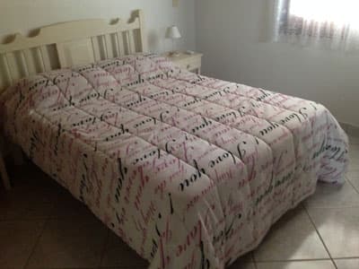 Casa c/3 dorms (2 sts), 600m da praia,  mezanino, Varanda c/churr., feriados diárias