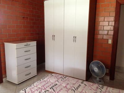 Casa c/3 dorms (2 sts), 600m da praia,  mezanino, Varanda c/churr., feriados diárias
