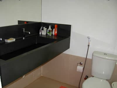 LINDA C/ PISC, CHURR, 4 DORMS (2 STS) c/AR, roupas cama/banho, 12p, 400m da praia- reservada no Reveillon