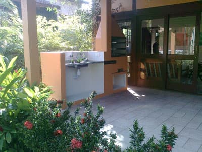 TÉRREA 4 DORMS(STE) 9 PESS. CHURRASQ., AMPLO GRAMADO, 150M DA PISCINA, CARNAVAL, 11,5 meses a R$6900