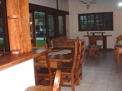 TÉRREA 4 DORMS(STE) 9 PESS. CHURRASQ., AMPLO GRAMADO, 150M DA PISCINA, CARNAVAL, 11,5 meses a R$6900