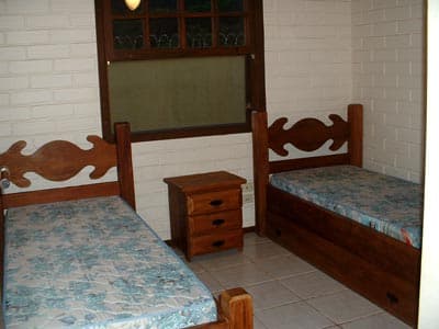 TÉRREA 4 DORMS(STE) 9 PESS. CHURRASQ., AMPLO GRAMADO, 150M DA PISCINA, CARNAVAL, 11,5 meses a R$6900