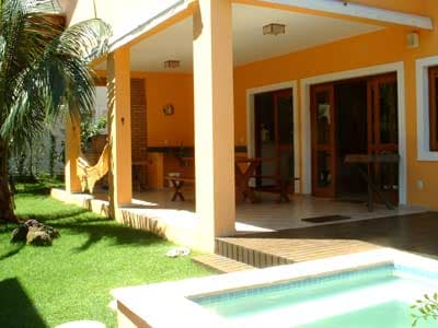 LINDA, DECORAÇÃO PRAIA, 5 DORMS (4 STS) AR CONDIC., 8 ADLTS+2 CRIANÇAS -SPA, CHURR, FERIADOS 1900; REVEILLON DIÁRIAS