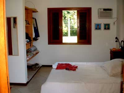 LINDA, DECORAÇÃO PRAIA, 5 DORMS (4 STS) AR CONDIC., 8 ADLTS+2 CRIANÇAS -SPA, CHURR, FERIADOS 1900; REVEILLON DIÁRIAS