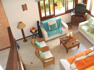 LINDA, DECORAÇÃO PRAIA, 5 DORMS (4 STS) AR CONDIC., 8 ADLTS+2 CRIANÇAS -SPA, CHURR, FERIADOS 1900; REVEILLON DIÁRIAS
