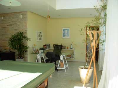 LINDO SOBRADO 4 DORMS (2SS) PISC., CHURR., 400m DA PRAIA