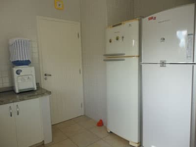 SOBRADO 5 DORMS c/AC (4 STS ), PISCINA, EDICULA c/ CHURR. SUPER BEM EQUIPADA p/13 pess; CARNAVAL 5 DIAS