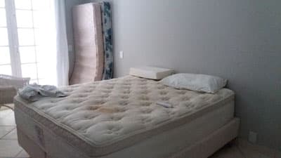 PISCINA, CHURRASQ, FORNO A LENHA, 5 DORMS (3 STS) AR CONDIC.;  ATÉ 8 PESS. CARNAVAL R$15.000/9 DIAS