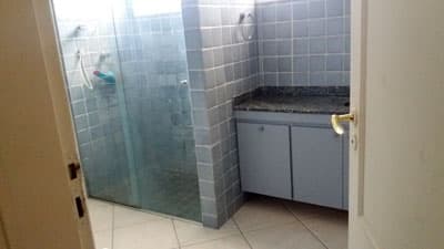PISCINA, CHURRASQ, FORNO A LENHA, 5 DORMS (3 STS) AR CONDIC.;  ATÉ 8 PESS. CARNAVAL R$15.000/9 DIAS