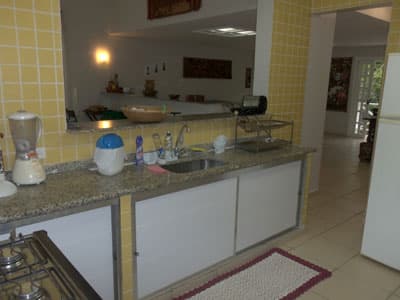 ÓTIMO SOBRADO, 5 DORMS (4 STS) P/ ATÉ 8 ADLTS  e  2 Crianças , CHURR. PORTÁTIL  - ALUGUEL  A  CONSULTAR