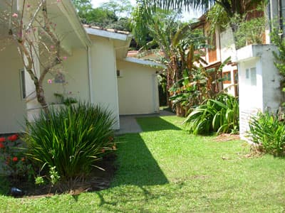 TÉRREA c/PISCINA, CHURR, JDM, 3 STS c/Ar Condic -WiFI - 08 pess -  FERIADOS: R$2.000/D;