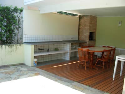 TÉRREA c/PISCINA, CHURR, JDM, 3 STS c/Ar Condic -WiFI - 08 pess -  FERIADOS: R$2.000/D;