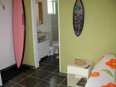 TÉRREA c/PISCINA, CHURR, JDM, 3 STS c/Ar Condic -WiFI - 08 pess -  FERIADOS: R$2.000/D;