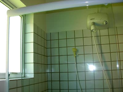 TÉRREA c/PISCINA, CHURR, JDM, 3 STS c/Ar Condic -WiFI - 08 pess -  FERIADOS: R$2.000/D;