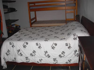 TÉRREA c/PISCINA, CHURR, JDM, 3 STS c/Ar Condic -WiFI - 08 pess -  FERIADOS: R$2.000/D;