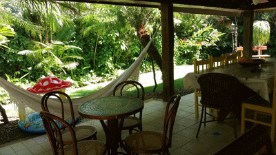 CHARMOSA 3 SUITES c/AR COND., EDICULA c/CHURRASQ. A 100m DA PISCIN E 900M DA PRAIA