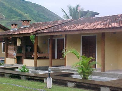 POUSADINHA À VENDA - CAMBURI -18 PESSOAS -1 CASA + 4 CHALÉS -PISC- CHURR - FORNO PIZZA -Atualiz. Março2021