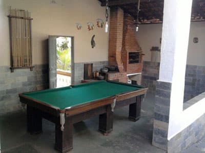 LINDA CHÁCARA C/ PISCINA, CHURR., F. PIZZA, FOGÃO CAIPIRA, QUADRA GRAMADA, 3 DORMS (2 STS), 4.428M² A.T.