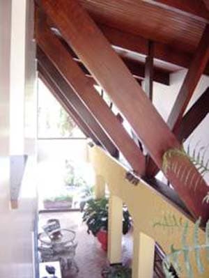 LINDO SÍTIO de 36000 m² -AMPLA SEDE 1200m² ac,  LAZER PISCINA CHURRAS-FACILITA EM 20X s/Juros